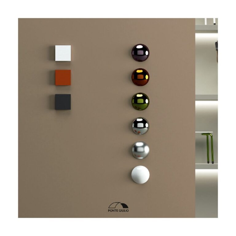 Scopri tutti i colori e le finiture della collezione Hug.#color #colorfinishing #metals #brush